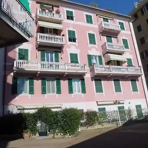 https://davanti-al-mare-e-al-parco.hotelitalianriviera.com